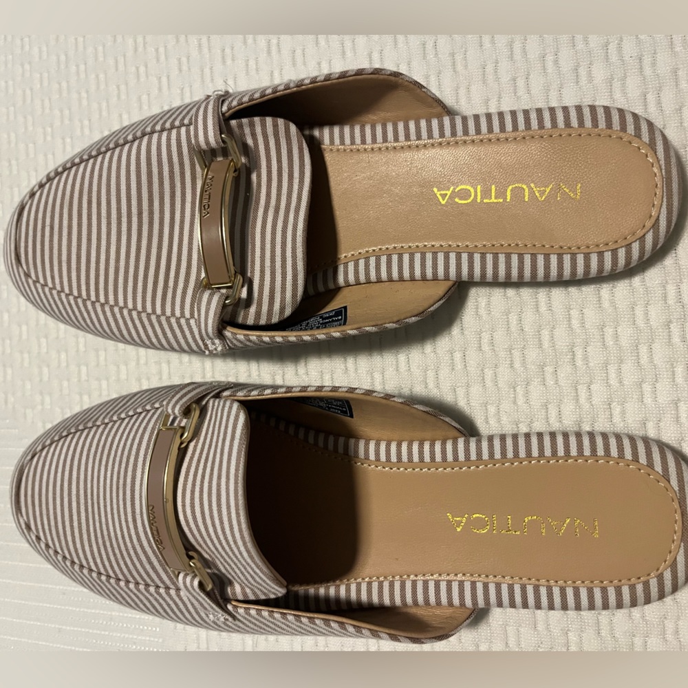 Nautica Size 6 Sandals. Worn Only Twice